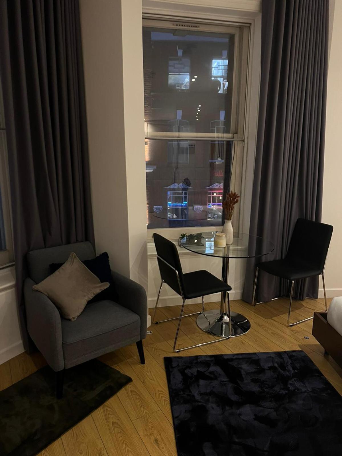 Tranquil 1 Bedroom Retreat In Piccadilly Vr4 Londres Extérieur photo