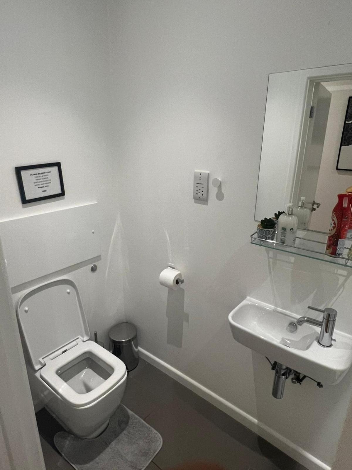 Tranquil 1 Bedroom Retreat In Piccadilly Vr4 Londres Extérieur photo