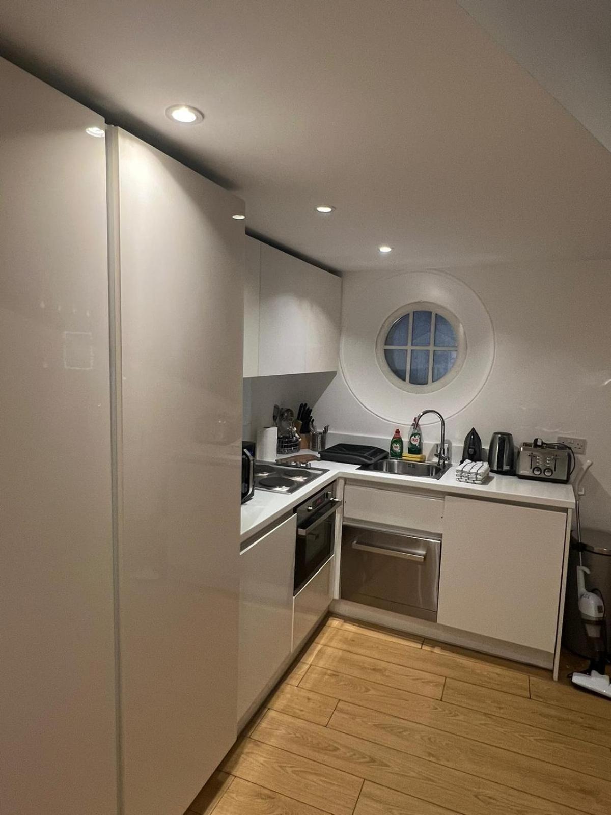 Tranquil 1 Bedroom Retreat In Piccadilly Vr4 Londres Extérieur photo